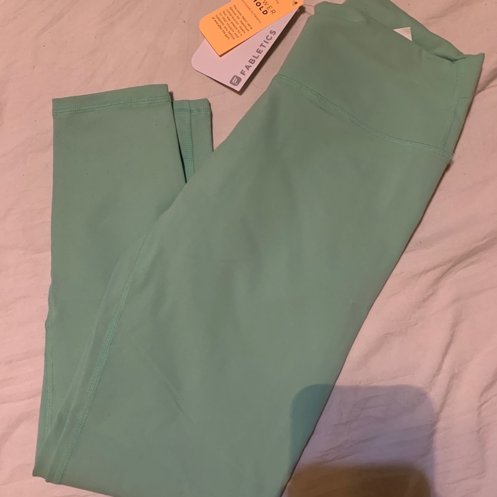 Fabletics Capri Legging